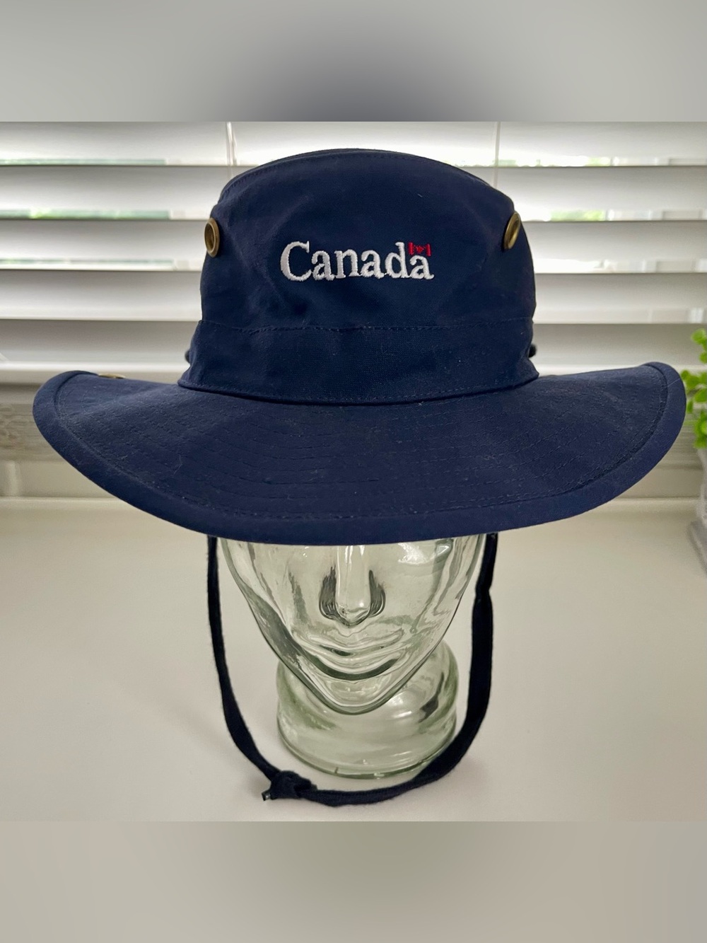 Tilley T3 Classic Hat Navy Blue Size 7 1/8 Camping Fishing Hiking Outdoor